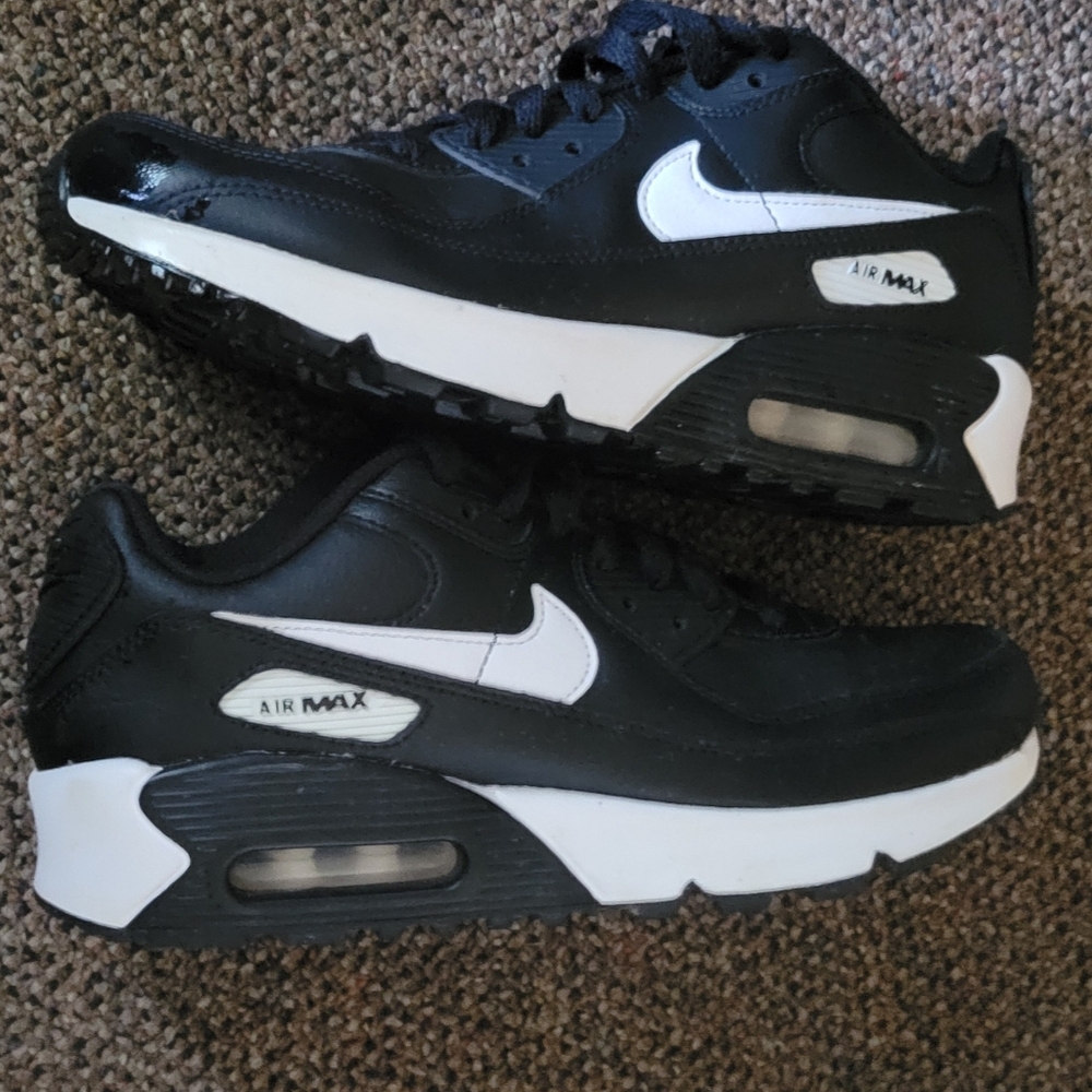 Nike air max 90 youth size 5.5 EUC